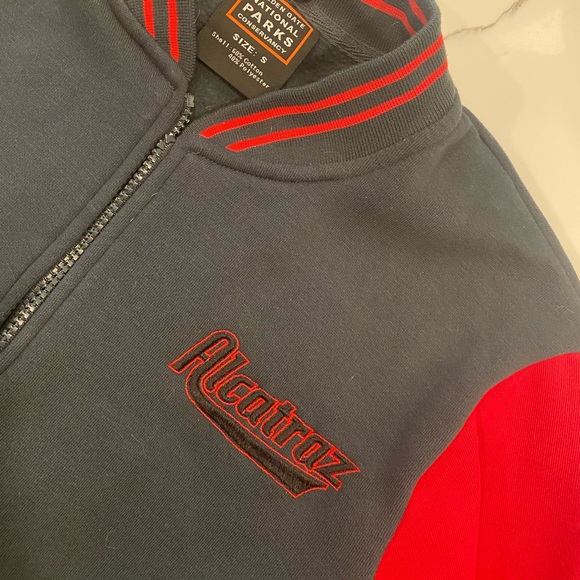 Size small jacket from Alcatraz national park in San Francisco - Picture 2 of 2